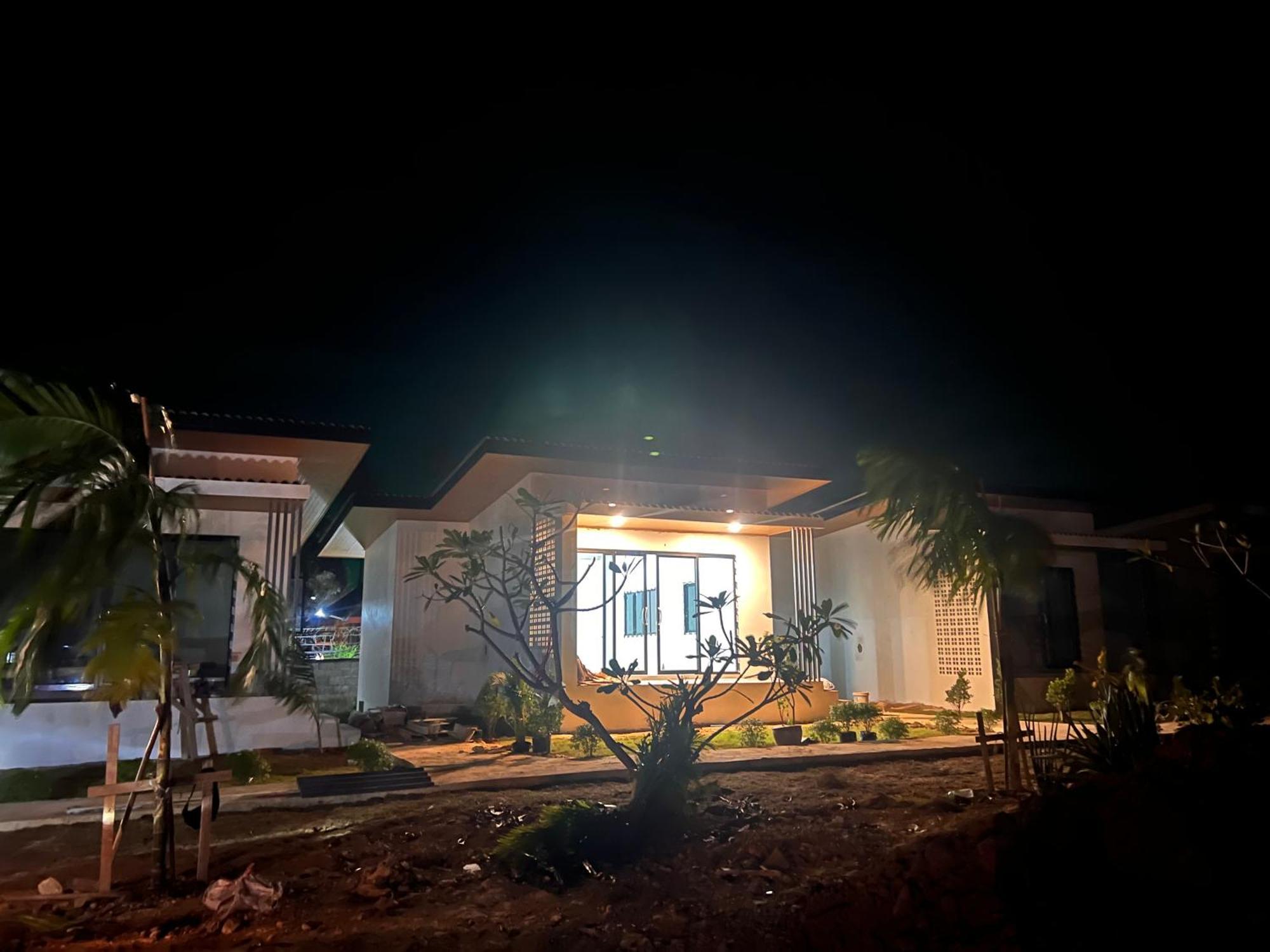 Prukrom Lanta Guesthouse Koh Lanta Exterior photo