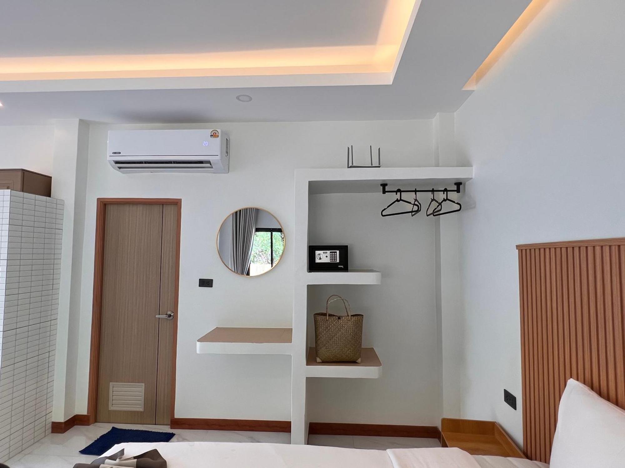 Prukrom Lanta Guesthouse Koh Lanta Exterior photo