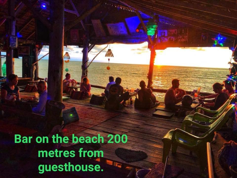 Prukrom Lanta Guesthouse Koh Lanta Exterior photo